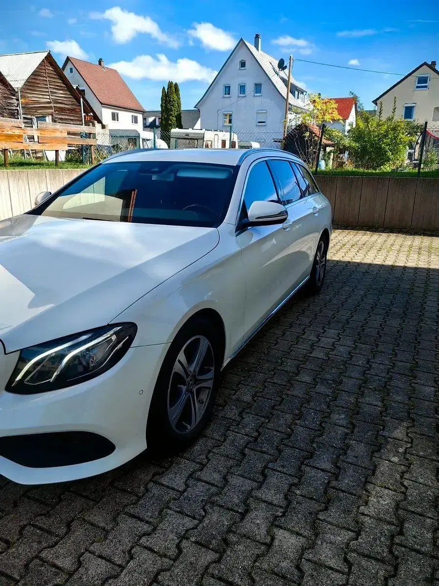 Gebraucht Mercedes 220 194 PS (142 kW) 2018 Weiß Kombi