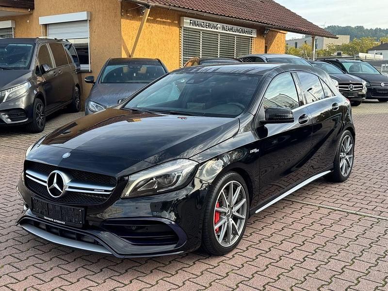 Kosmosschwarz Gebraucht 2016 Mercedes A45 AMG AMG Limousine | 22.800 € (Fairer Preis) - Bild 1/4