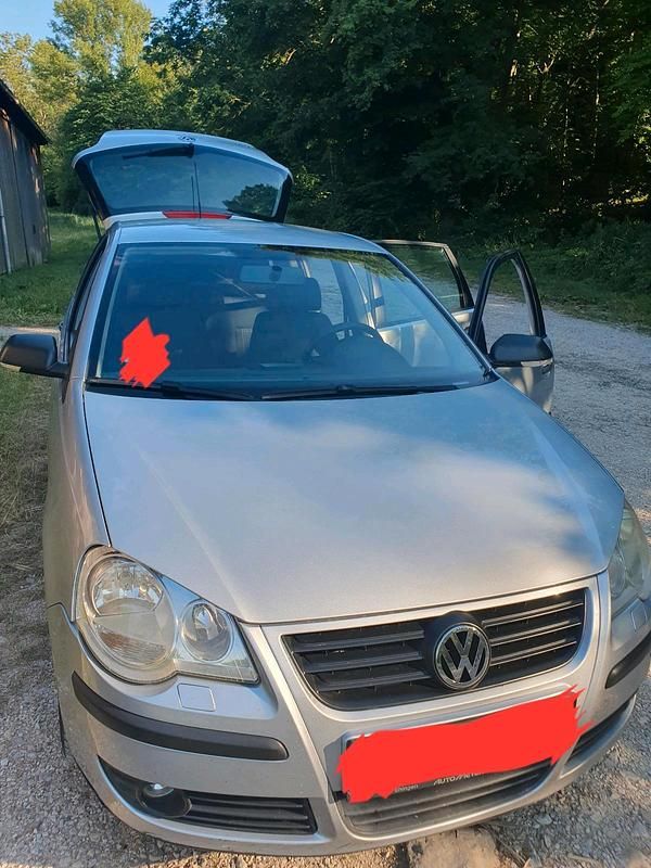 Silber Gebraucht 2007 VW Polo Limousine | 1.250 € (Guter Preis) - Bild 1/4