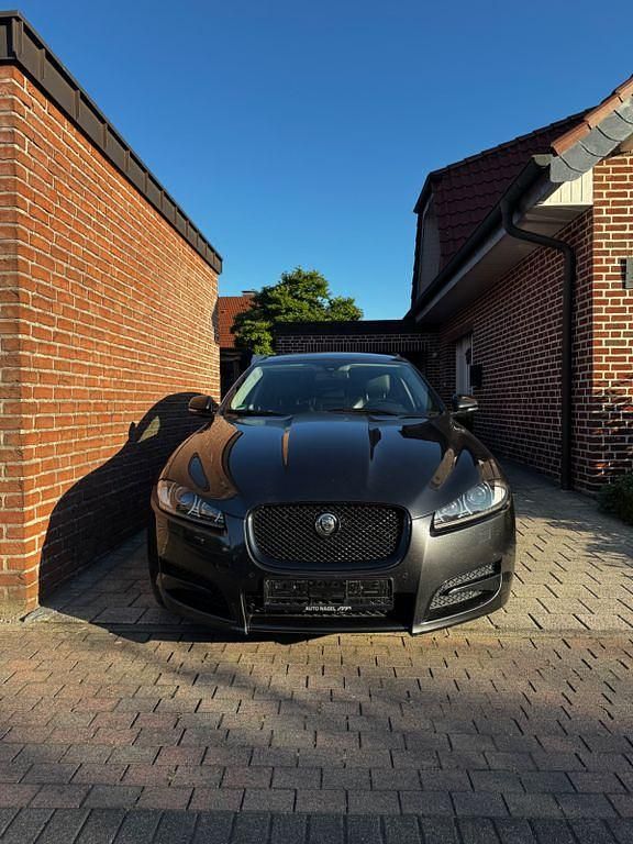 Schwarz Gebraucht 2013 Jaguar XF Sportbrake Kombi | 12.800 € (Fairer Preis) - Bild 1/4