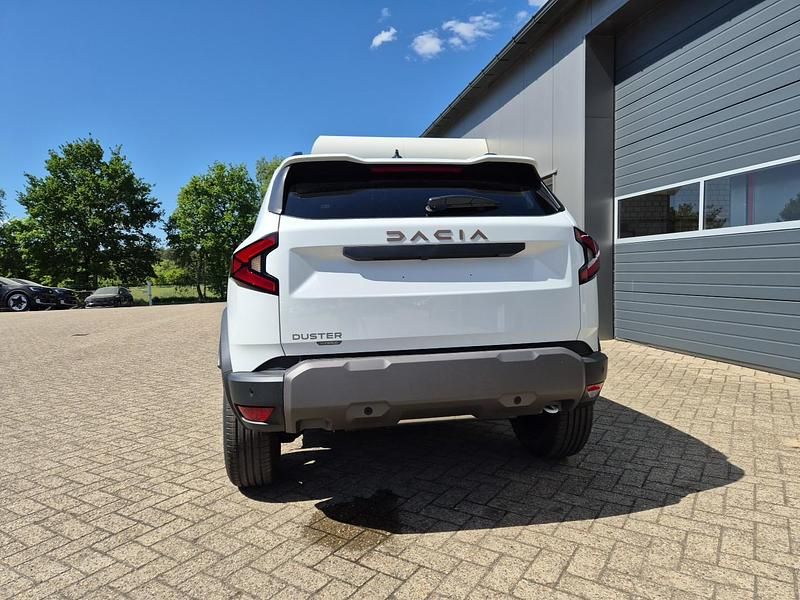 Neu Dacia Duster Extreme 140 PS (102 kW) 2025 Arktis weiß Van / Kleinbus