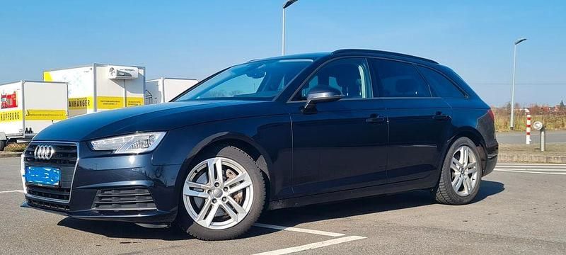 Gebraucht Audi A4 190 PS (139 kW) 2018 Blau Kombi