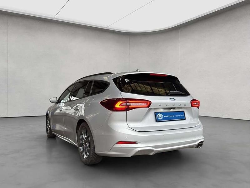 Gebraucht Ford Focus ST-Line X 155 PS (114 kW) 2024 Moondust silber metallic Kombi