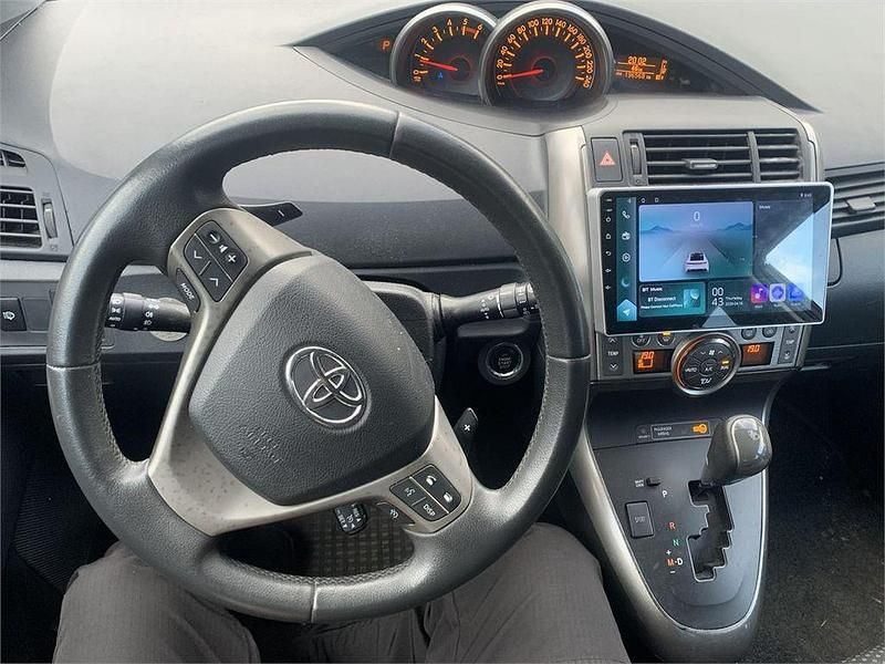 Gebraucht Toyota Verso Executive 150 PS (110 kW) 2010 Schwarz Van / Kleinbus