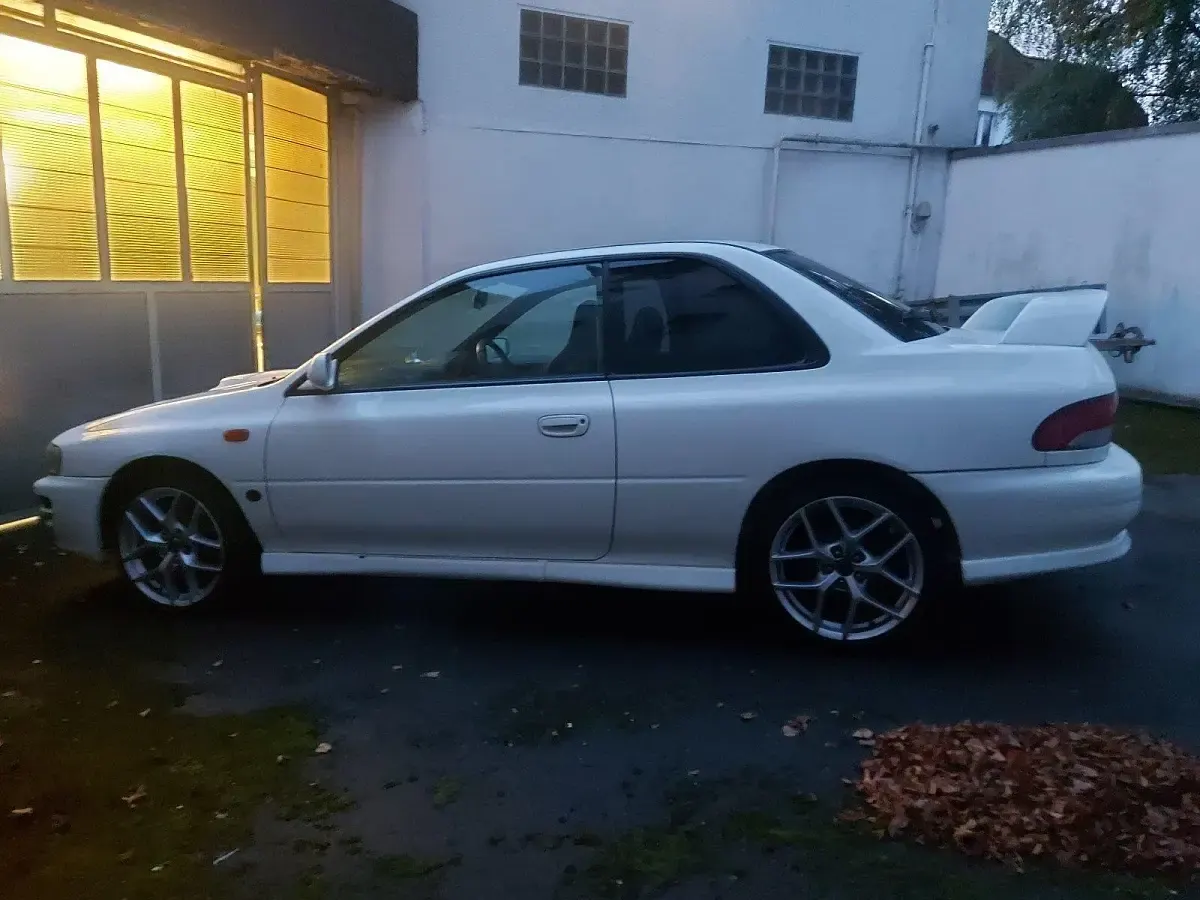 Gebraucht Subaru Impreza 280 PS (205 kW) 1997 Weiß Coupé
