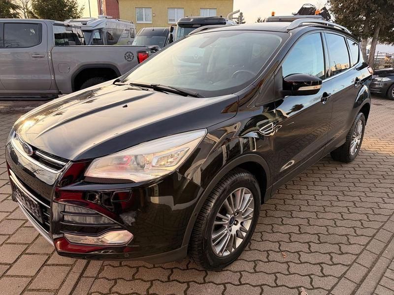 Gebraucht Ford Kuga Titanium 150 PS (110 kW) 2013 Schwarz SUV