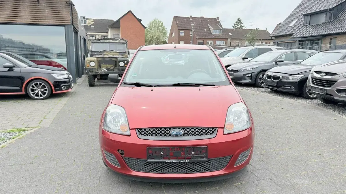 Gebraucht Ford Fiesta Style 60 PS (44 kW) 2008 Orange Kleinwagen