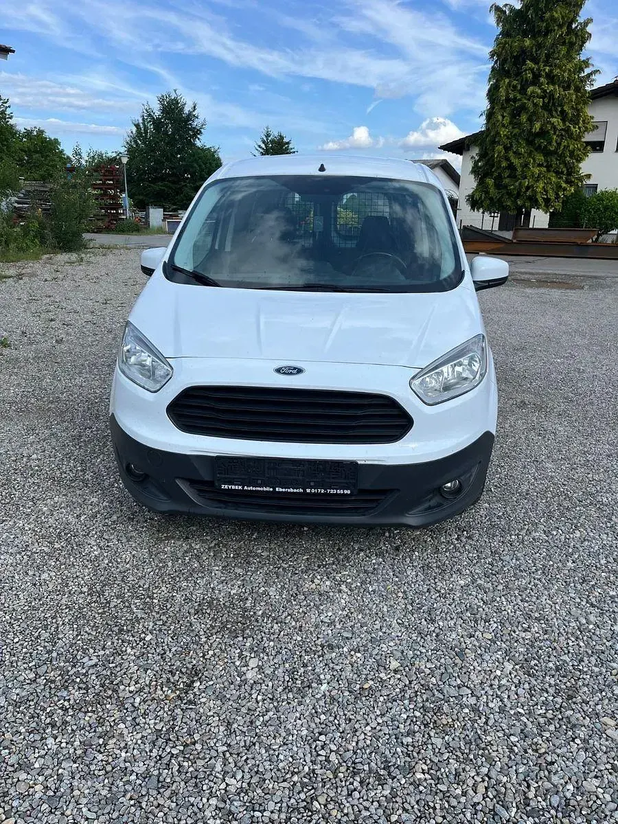 Gebraucht Ford Courier 75 PS (55 kW) 2016 Weiß Van / Kleinbus