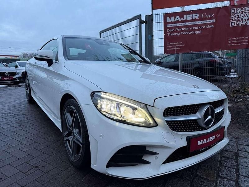 Gebraucht Mercedes C180 AMG line 156 PS (114 kW) 2020 Weiß Coupé