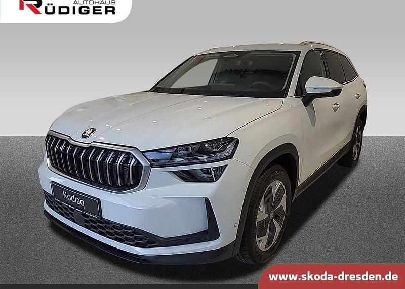 Weiß Neu 2025 Skoda Kodiaq Selection SUV | 47.850 € (Guter Preis) - Bild 1/4