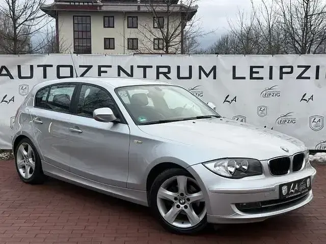 Gebraucht BMW 118 Advantage 143 PS (105 kW) 2010 Silber Kleinwagen