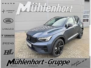 Neu Volvo XC40 Plus 197 PS (144 kW) 2026 Blau (denim blue / metallic) SUV