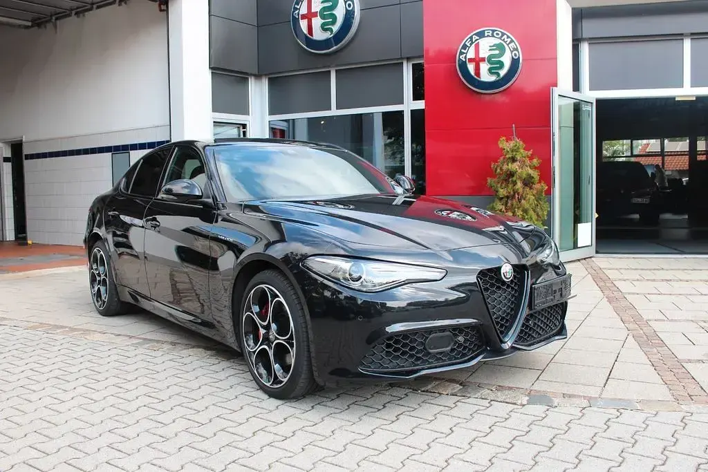 Gebraucht Alfa Romeo Giulia Premium 280 PS (205 kW) 2022 Schwarz Limousine