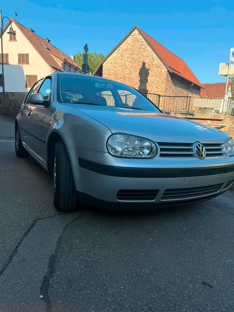 Gebraucht VW Golf IV 75 PS (55 kW) 2002 Silber Limousine