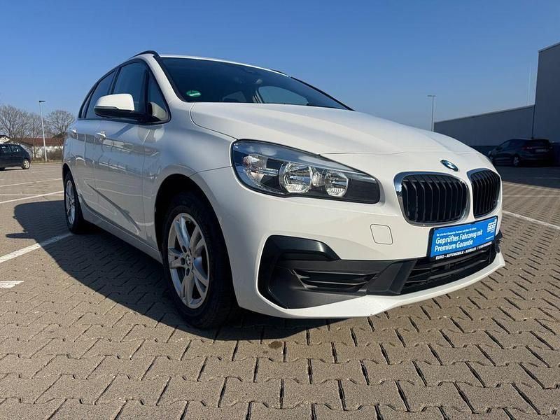 Gebraucht BMW 216 Active Tourer Advantage 116 PS (85 kW) 2018 Weiß Van / Kleinbus