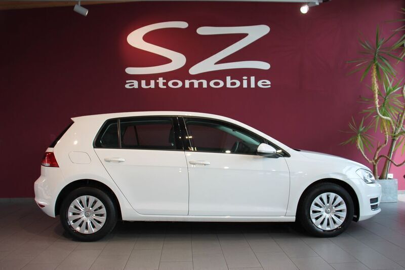Pure white Gebraucht 2013 VW Golf VII Limousine | 7.200 € (Guter Preis) - Bild 1/4