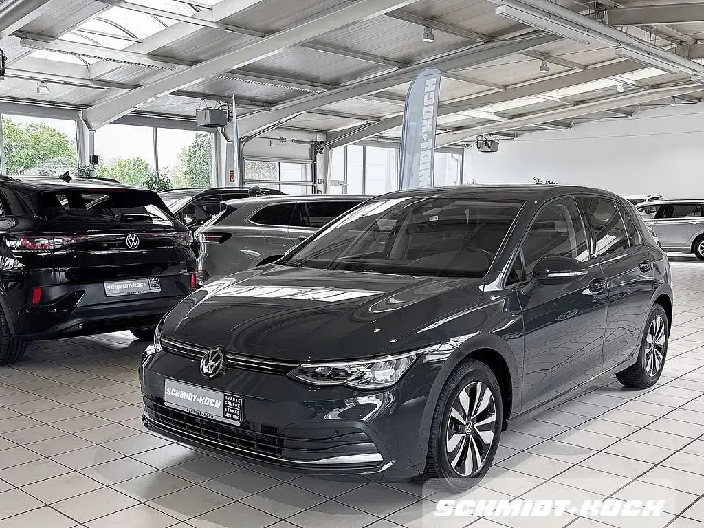 Gebraucht VW Golf VIII Move 110 PS (80 kW) 2024 Uranograu (grau) Limousine