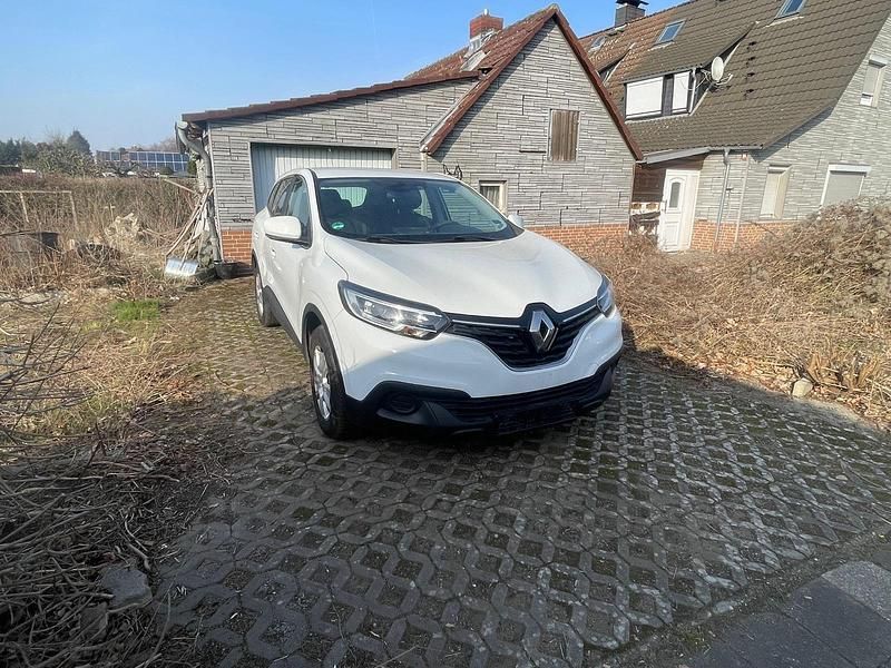 Gebraucht Renault Kadjar 131 PS (96 kW) 2015 Weiß SUV