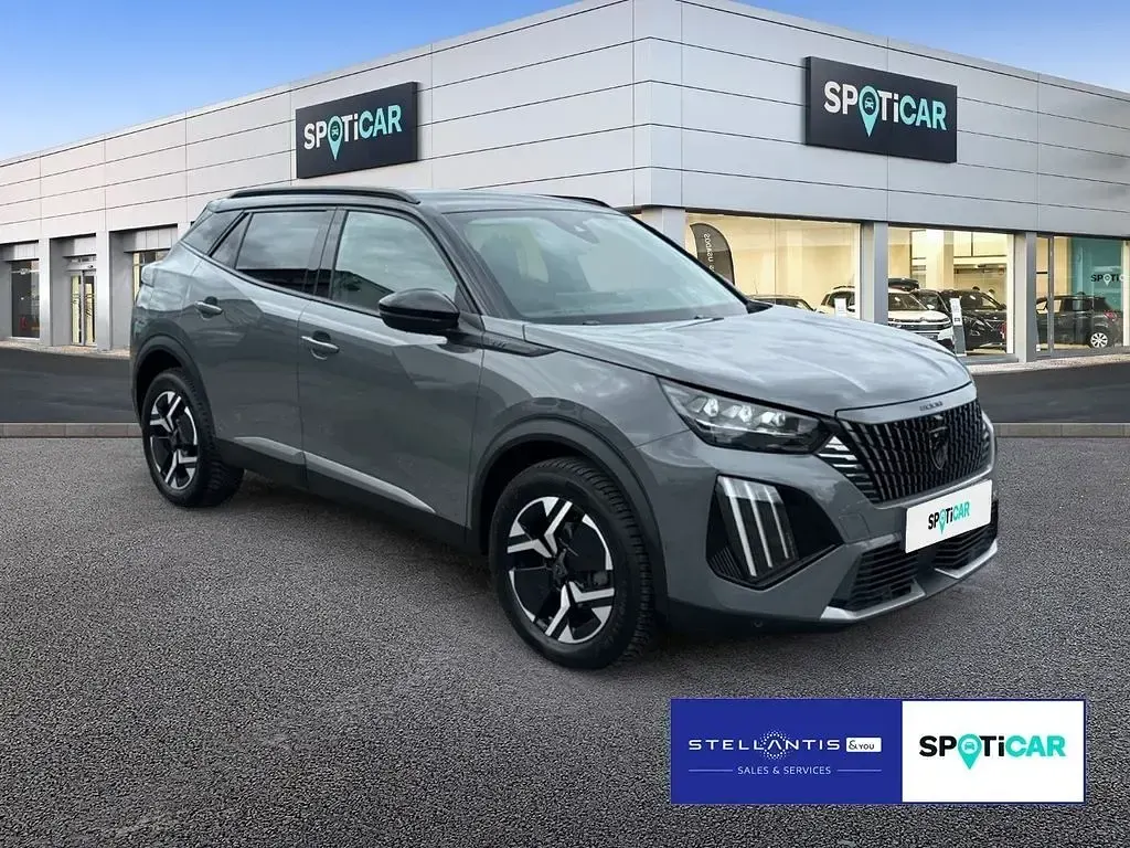Gebraucht Peugeot 2008 GT 131 PS (96 kW) 2024 Grau SUV