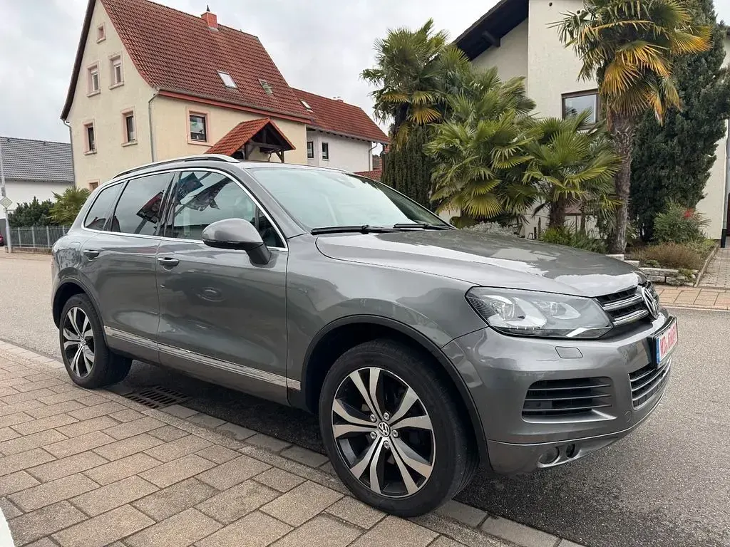 Gebraucht VW Touareg 340 PS (250 kW) 2010 Grau SUV