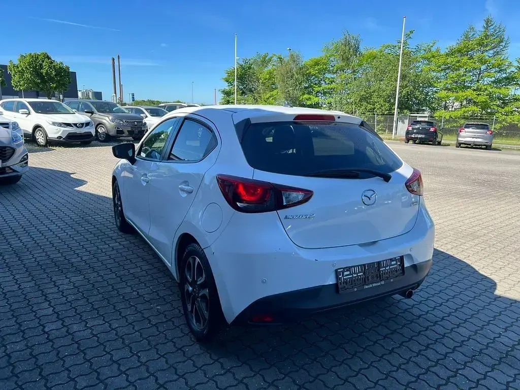 Gebraucht Mazda 2 Optimum 116 PS (85 kW) 2015 Weiß Limousine