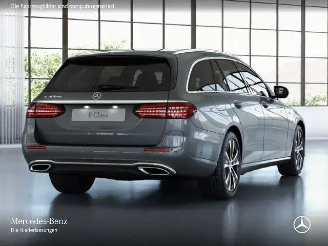 Gebraucht Mercedes E300 306 PS (225 kW) 2023