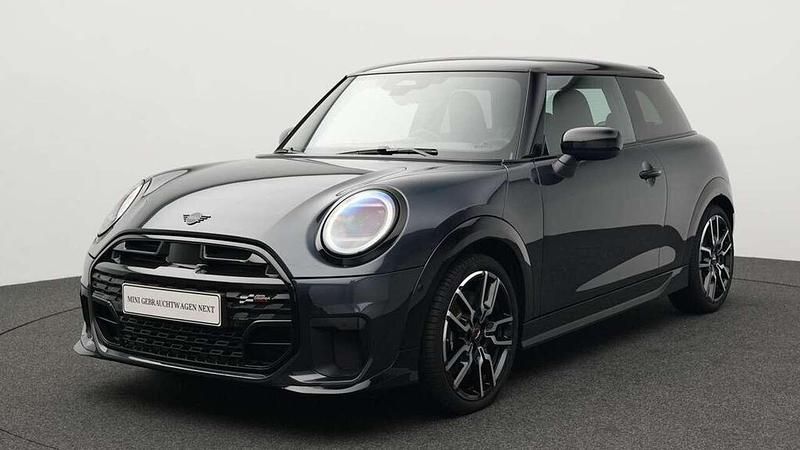 Grau Gebraucht 2024 Mini John Cooper Works Kleinwagen | 33.514 € (Fairer Preis) - Bild 1/4