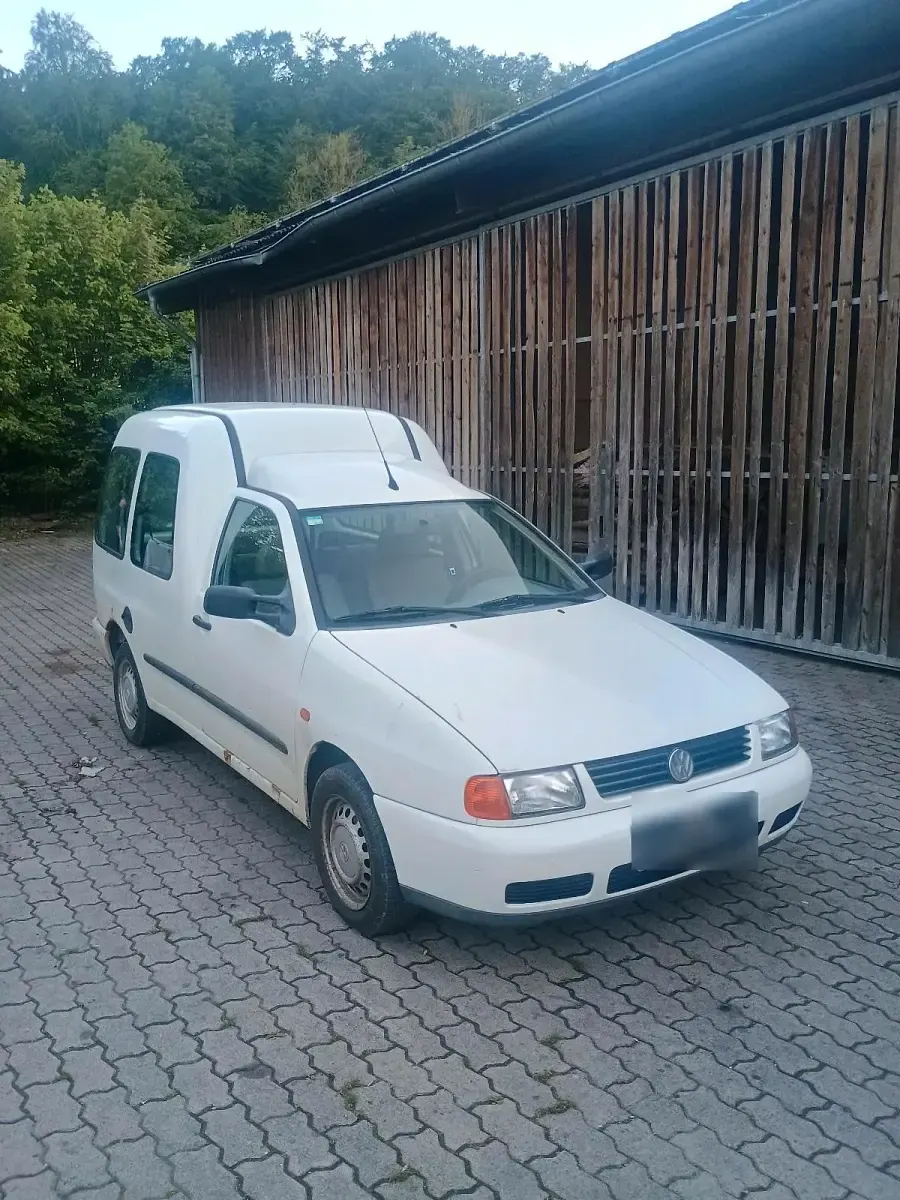 Gebraucht VW Caddy 68 PS (50 kW) 2002 Weiß Van / Kleinbus