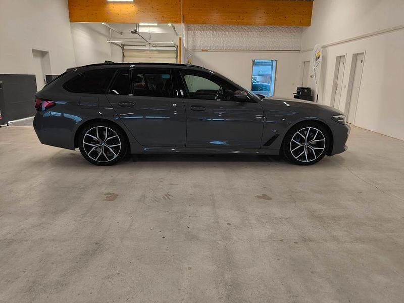 Gebraucht BMW 530 M Sport 286 PS (210 kW) 2020 Grau Kombi