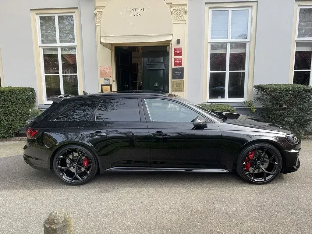 Gebraucht Audi RS4 Competition 451 PS (331 kW) 2024 Schwarz Kombi