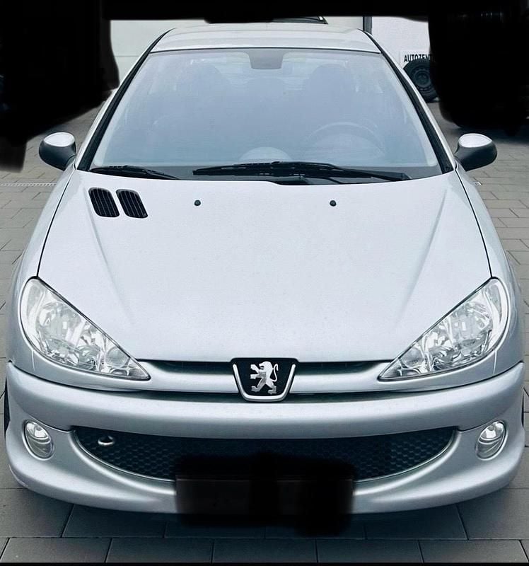Silber Gebraucht 2005 Peugeot 206 Kleinwagen | 2.400 € (Teuer) - Bild 1/4