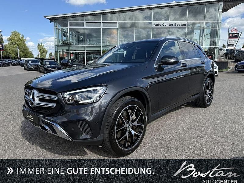 Grau Gebraucht 2020 Mercedes GLC300e AMG SUV | 34.900 € (Superpreis) - Bild 1/4
