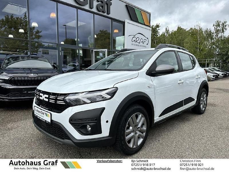 Gletscherweiss Gebraucht 2023 Dacia Sandero Stepway Kleinwagen | 17.990 € (Etwas zu teuer) - Bild 1/4