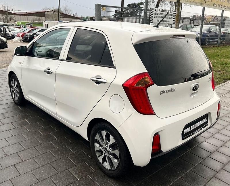 Gebraucht Kia Picanto 69 PS (50 kW) 2015 Weiß Kleinwagen