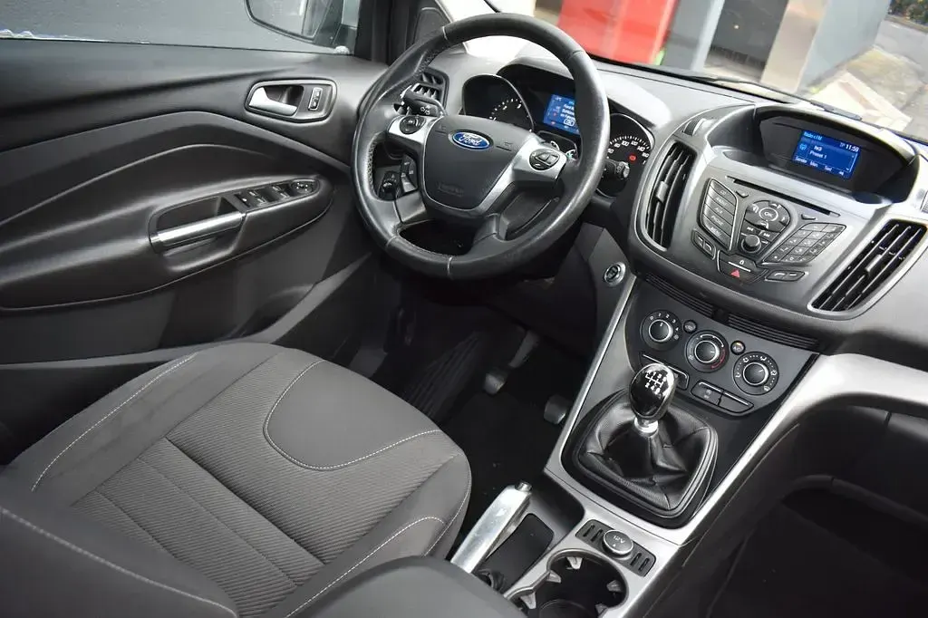 Second-hand Ford Kuga 150 CP (110 kW) 2016 Maro SUV