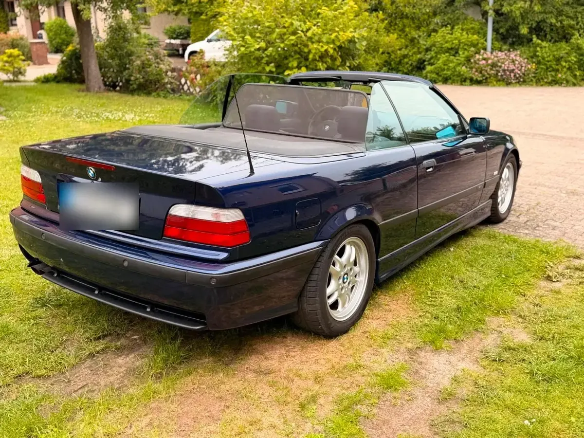 Gebraucht BMW 320 Cabriolet M Sport 150 PS (110 kW) 1997 Blau Cabrio