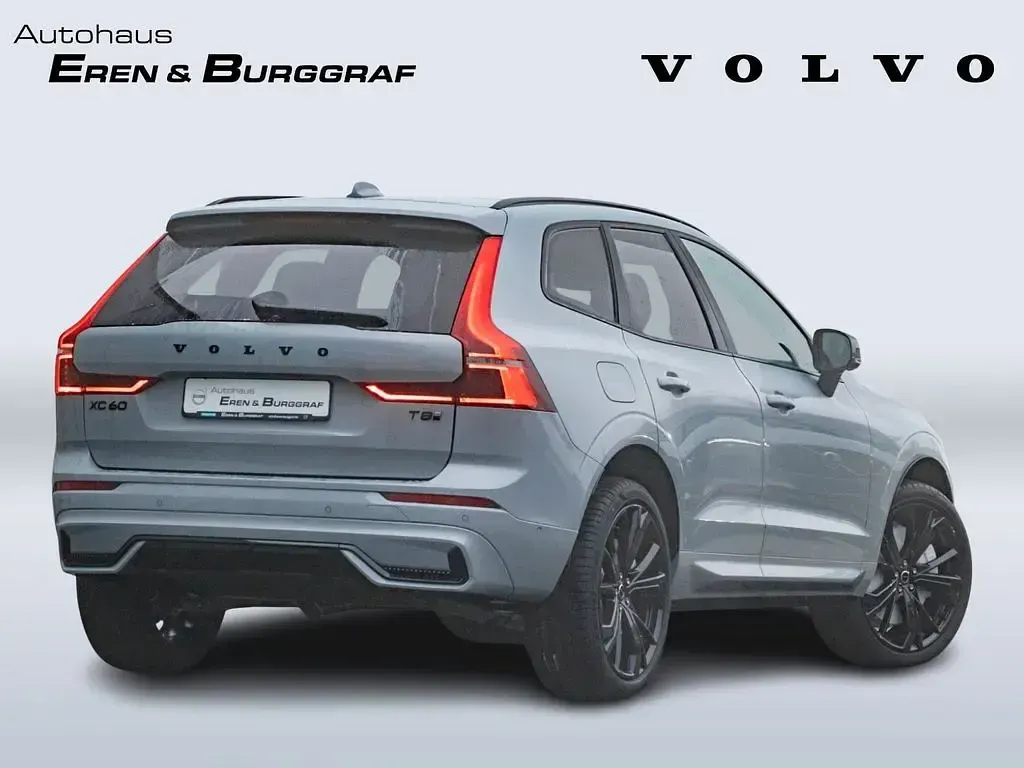 Nowe Volvo XC60 Plus 310 KM (228 kW) 2026 Szary SUV