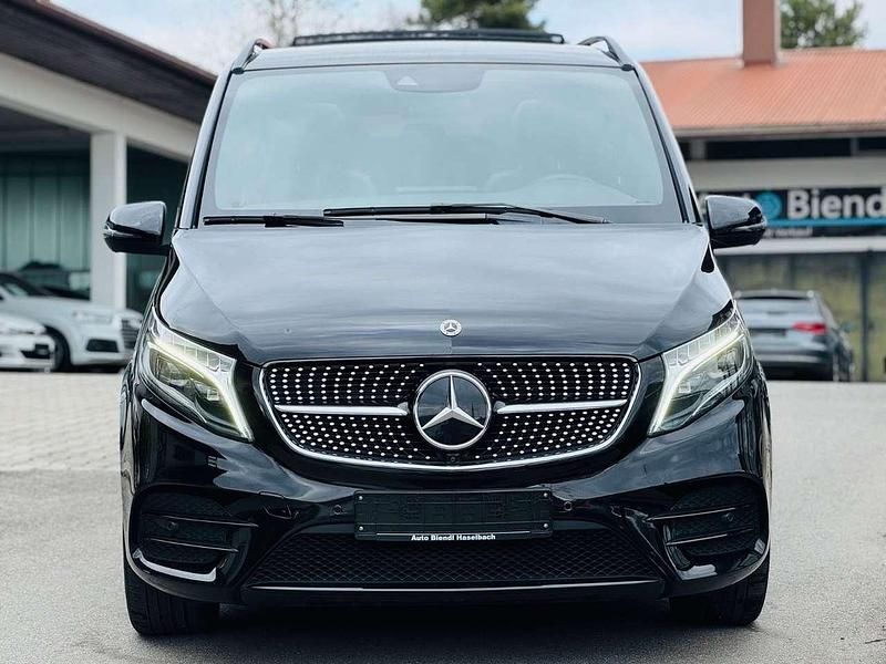 Gebraucht Mercedes V300 Avantgarde Edition 237 PS (174 kW) 2022 Schwarz Van / Kleinbus