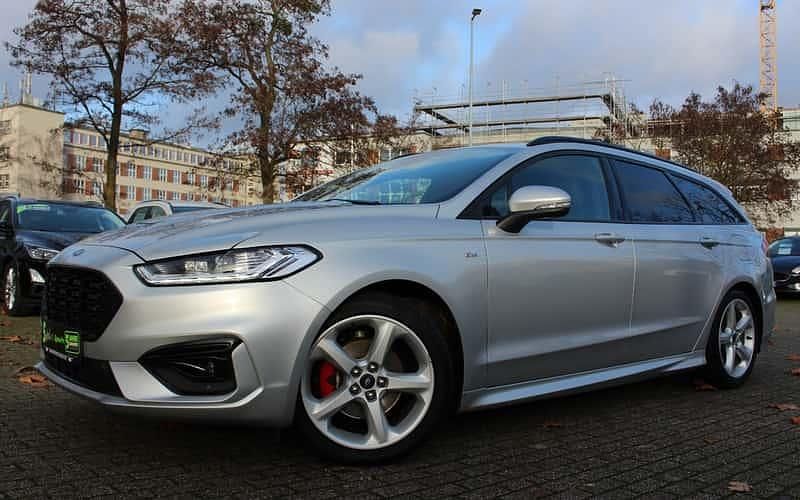 Polarsilber metallic Gebraucht 2021 Ford Mondeo ST-Line Kombi | 23.480 € (Teuer) - Bild 1/4