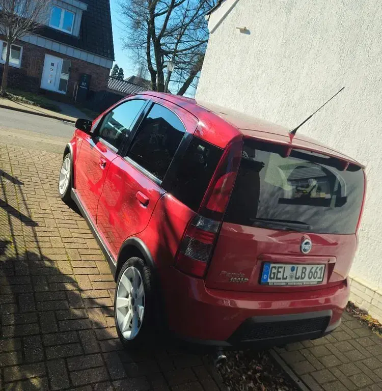 Occasion Fiat Panda 101 ch (74 kW) 2007 Rouge Citadine