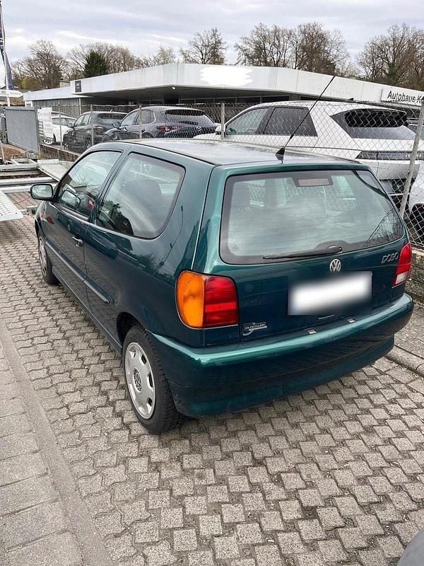 Gebraucht VW Polo Basis 75 PS (55 kW) 1997 Grün Limousine
