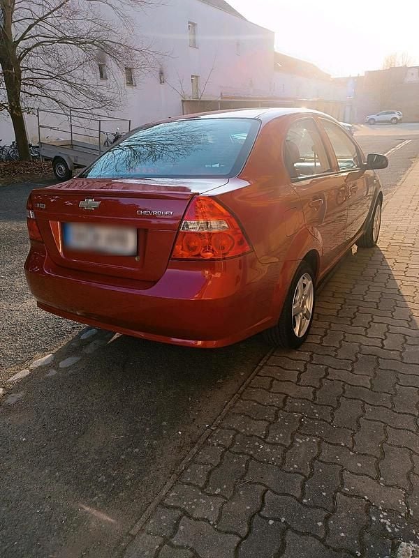 Gebraucht Chevrolet Aveo 72 PS (52 kW) 2009 Rot Limousine