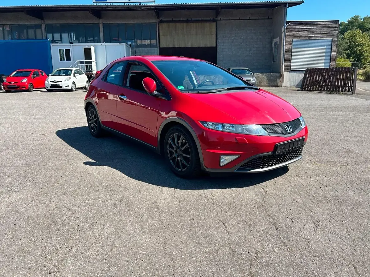 Gebraucht Honda Civic 140 PS (102 kW) 2011 Rot Limousine