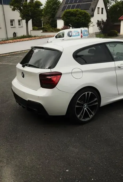 Gebraucht BMW M135 Performance 320 PS (235 kW) 2014 Weiß Kleinwagen