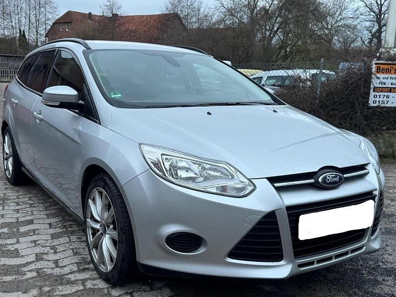 Gebraucht Ford Focus 116 PS (85 kW) 2013 Silber Kombi