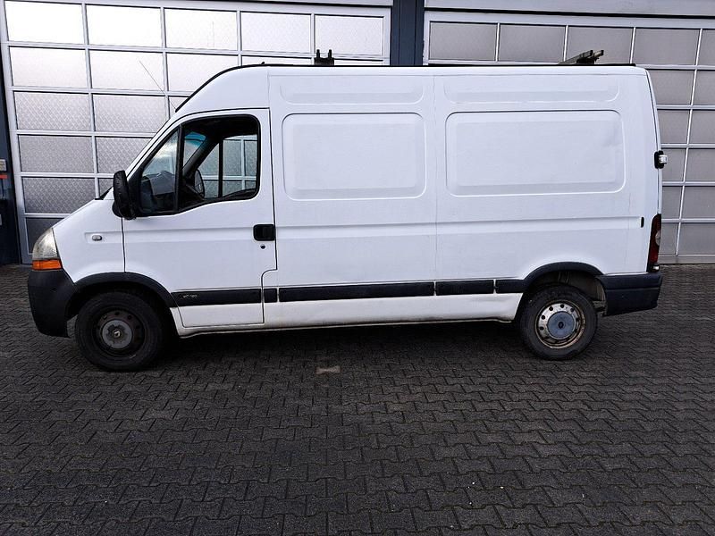 Weiß Gebraucht 2005 Renault Master Limousine | 4.500 € (Fairer Preis) - Bild 1/4