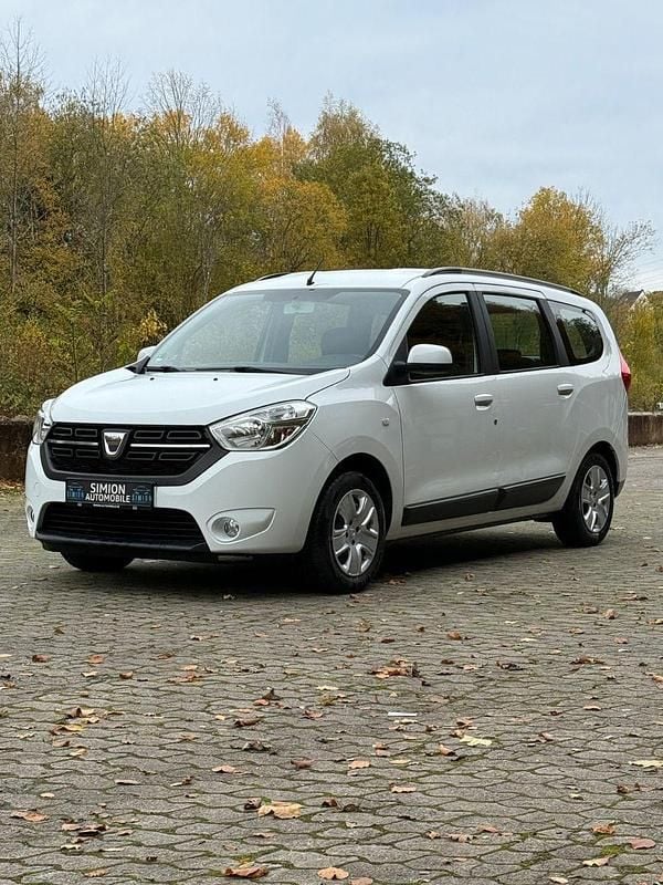 Gebraucht Dacia Lodgy Lauréate 116 PS (85 kW) 2018 Weiß Van / Kleinbus