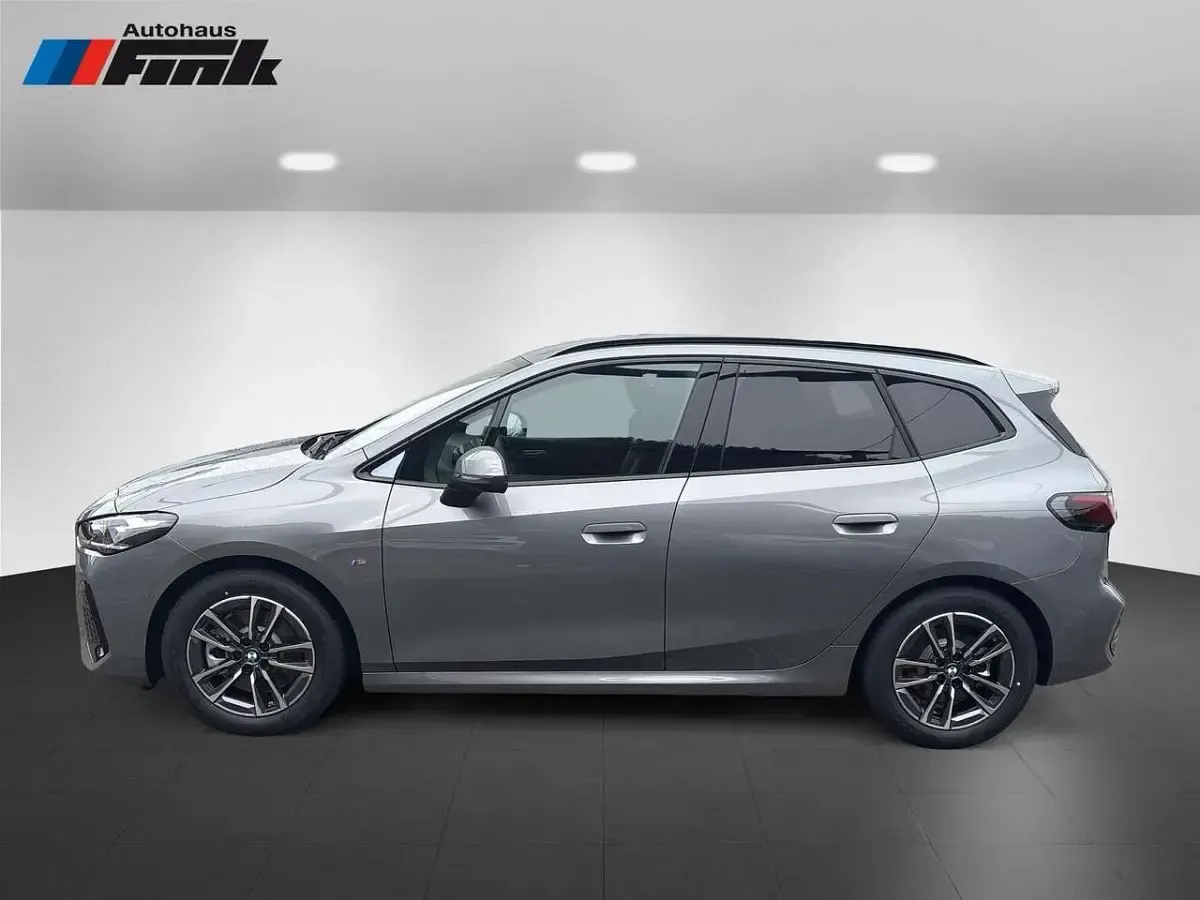 Neu BMW 223 Active Tourer M Sport 204 PS (150 kW) 2025 Grau Van / Kleinbus