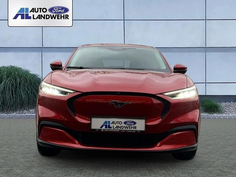 Gebraucht Ford Mustang Mach-E Basis 197 kW (269 PS) 2022 Rot SUV