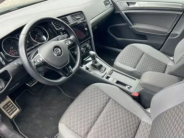 Gebraucht VW Golf VII Join 116 PS (85 kW) 2018 Schwarz Kombi